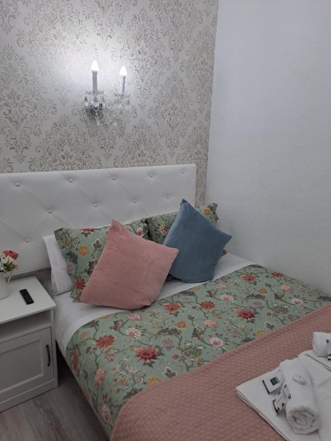 Habitación Doble Pequeña